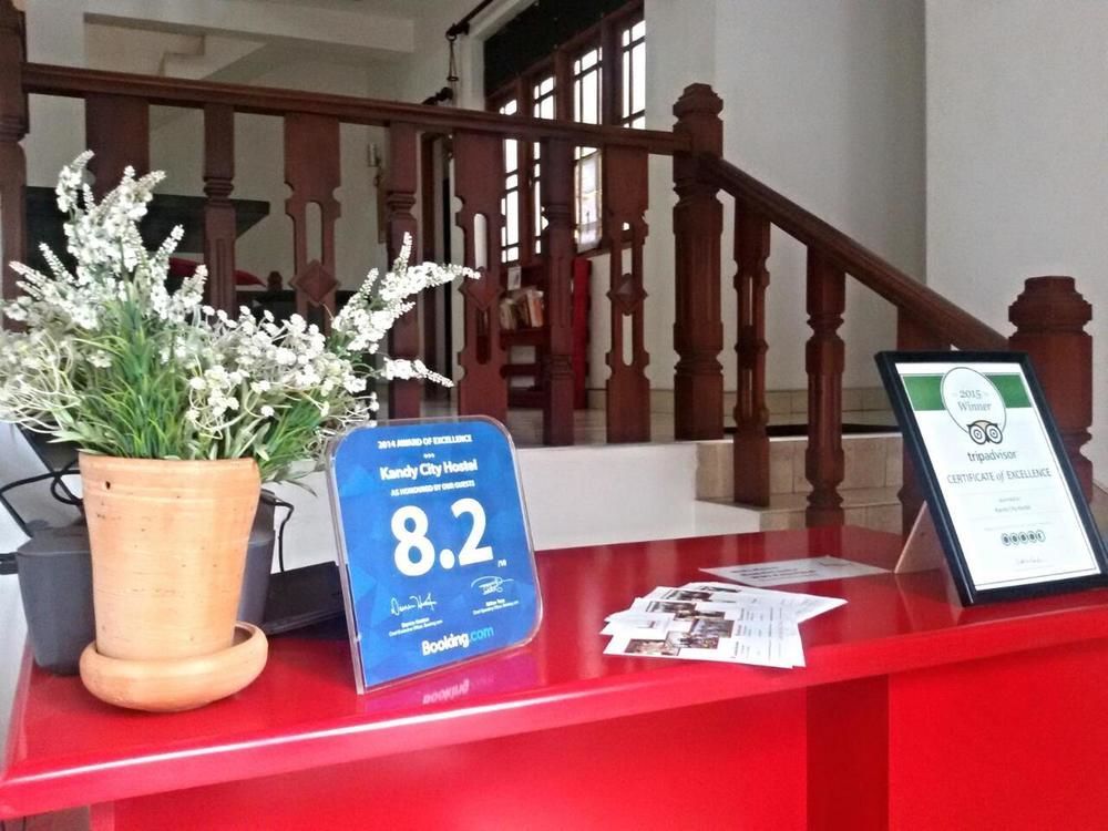 Kandy Walkers Hostel Tennekumbura エクステリア 写真