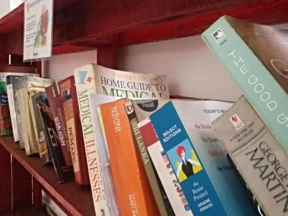 Kandy Walkers Hostel Tennekumbura エクステリア 写真