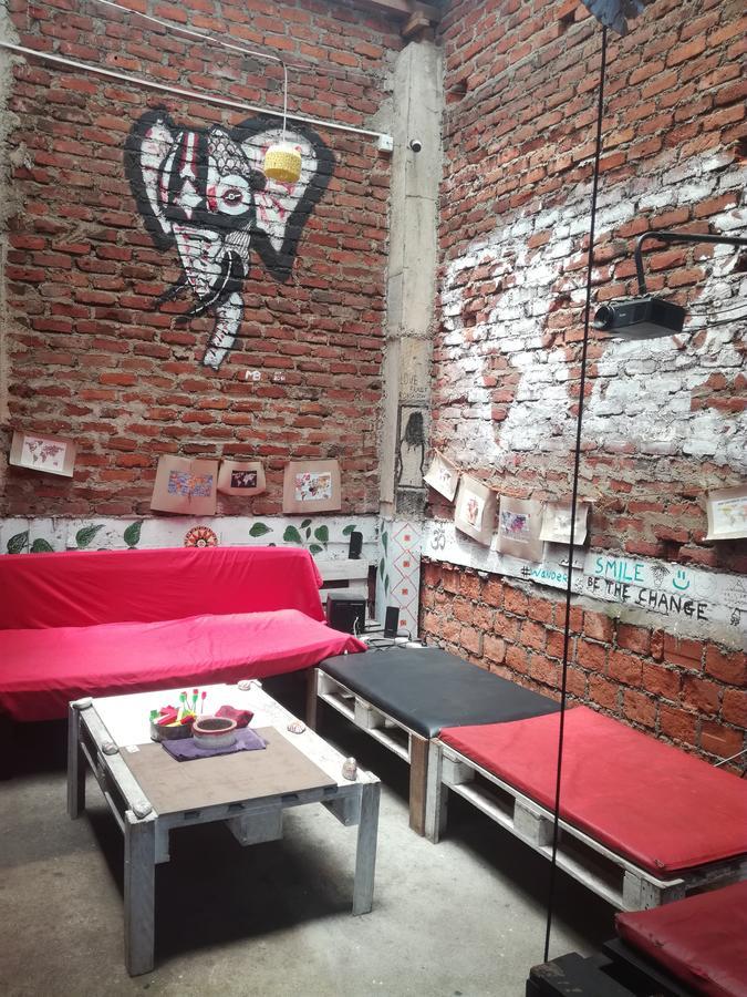 Kandy Walkers Hostel Tennekumbura エクステリア 写真
