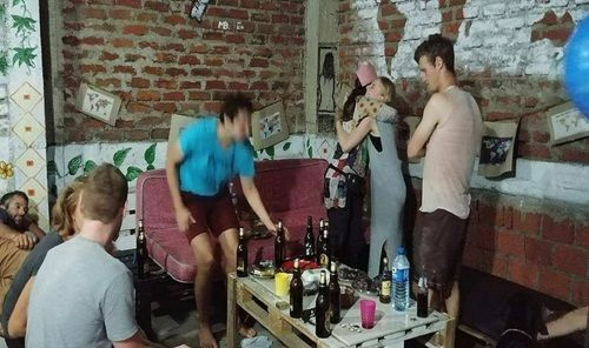 Kandy Walkers Hostel Tennekumbura エクステリア 写真