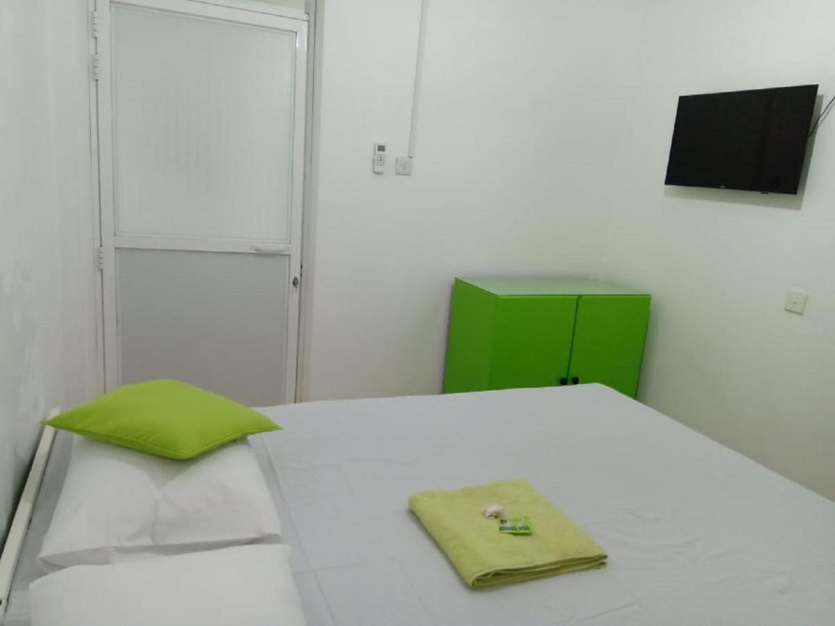 Kandy Walkers Hostel Tennekumbura エクステリア 写真