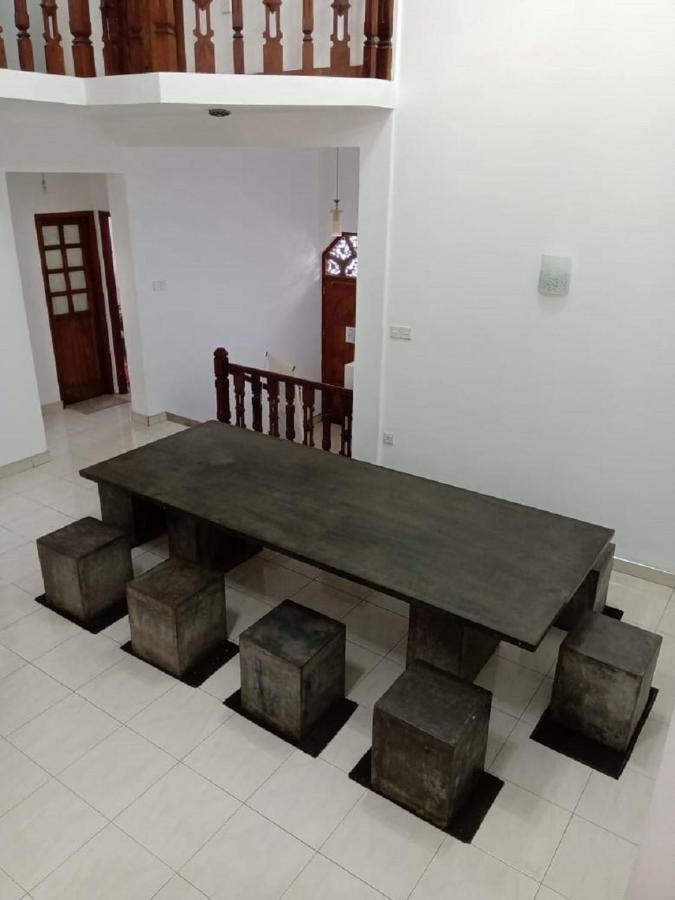 Kandy Walkers Hostel Tennekumbura エクステリア 写真