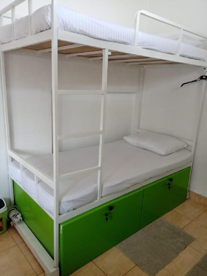 Kandy Walkers Hostel Tennekumbura エクステリア 写真