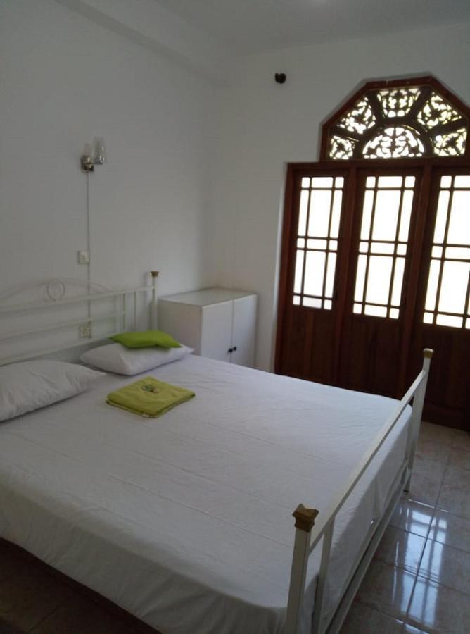 Kandy Walkers Hostel Tennekumbura エクステリア 写真